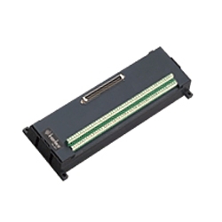 垂直96ピンネジ変換端子台