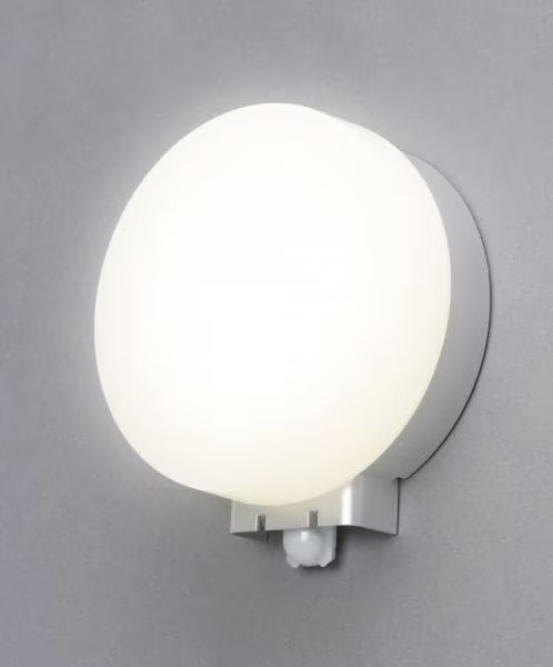 LEDポーチ灯 円型 520lm 昼白色 センサー付 シルバー