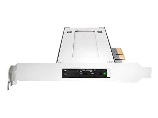 ICYDOCK　1xM.2 NVMe SSD 搭載用リムーバブルアダプタ PCIe 4.0 x 4拡張スロット対応
