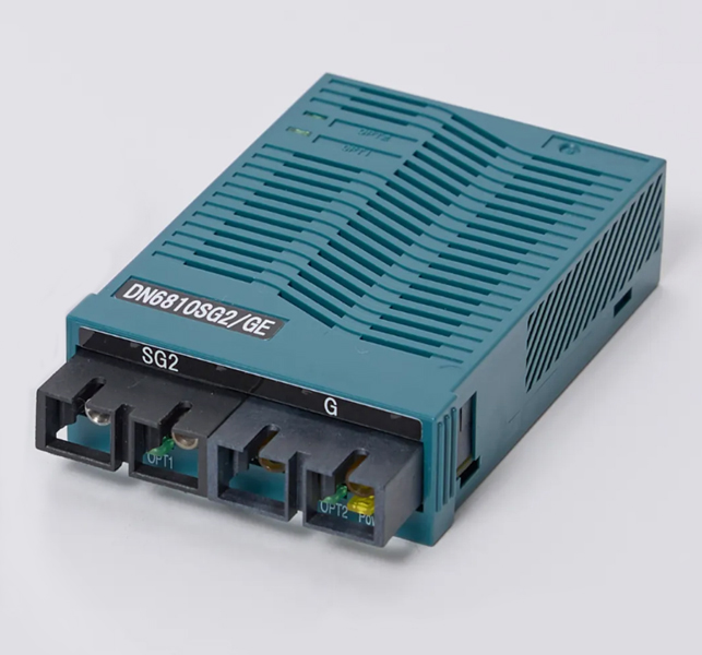 光(MMF2心)⇔光(SMF/MMF2心)変換メディアコンバータ